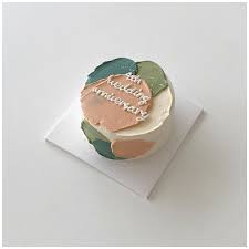 Some celebrations need to be said with numbers. ð˜´ð˜µð˜¢ð˜³ð˜¥ð˜¶ð˜´ð˜µð˜³ð˜ªð˜¢ð˜­ Minimalist Cake Anniversary Minimalistcakeanniversary Cake Designs Birthday Simple Birthday Cake Cute Birthday Cakes