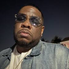 As a mother this young man was completely disrespectful… while I understand  where he's coming from this is not how you go about it and we shouldn't be  praising this man for “