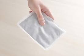 医師解説 逆流性食道炎の改善法 みぞおちにカイロを貼ろう 胃酸過多の対策にも カラダネ 逆流性食道炎 胃酸 食道