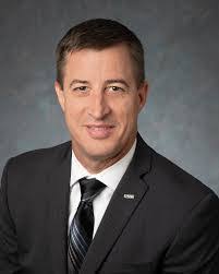 Robert Hastings's Instagram, Twitter & Facebook