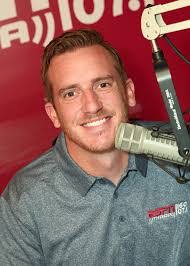 Dean Tompkins's Instagram, Twitter & Facebook