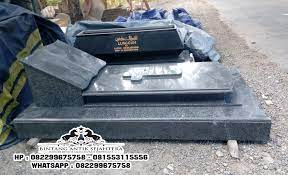 Dua model kuburan yang anda ceritakan, yang pertama namanya lahad [arab: Desain Kuburan Katolik Model Kuburan Katolik Minimalis Gambar Kuburan Kristen Yang Bagus Serba Aneka Kerajinan Marmer Tulungagung Serba Aneka Kerajinan Marmer Tulungagung