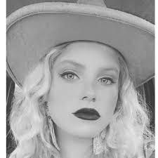 Allison Bray's Instagram, Twitter & Facebook