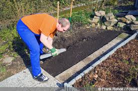 Falls sie sich für ein gehwegplatten garten faszinieren und sich ein gehwegplatten garten kaufen möchten, sind sie bei uns zu 100 prozent. Gehwegplatten Richtig Verlegen Und Verfugen Gartendialog De