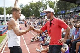 Lors du saut en longueur, kevin mayer mord ses trois essais et perd toutes ses chances de médaille. World Decathlon Record Holder Mayer Splits From His Long Time Coach Watch Athletics