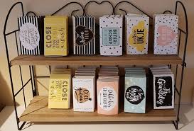 Al Onze Greeting Boxen Op Een Rij Zo Leuk Om Te Versturen Met De Post Passen Door De Brievenbus Of Als Klein Kadootje Greetingbox Coffee Bag Coffee Drinks