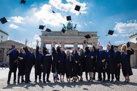 2021 | 2020 | 2019 | 2018 | 2017 | 2016 | 2015. 1 39 Bester Abitur Durchschnitt Aller Berliner Schulen Berlin Cosmopolitan School
