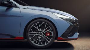 The new 2021 elantra is the second model that features hyundai's new sensuous sportiness design. Hyundai Elantra N Kompakte Sportlimo Mit 280 Ps Auto Motor Und Sport