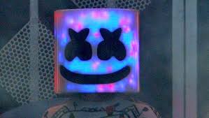 Marshmello was born christopher comstock on may 19, 1992, in philadelphia, pennsylvania. Who Is Marshmello 5 Things To Know About The Dj Hollywood Life