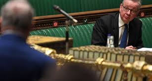 À 94 ans, la reine elisabeth ii se lance dans les appels vidéo en ligne. Z2ujun9tnnkowm