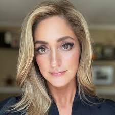 Sara Dow (@saradow__)