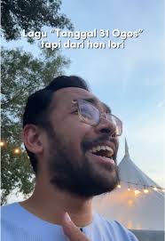 Random je hon lori main lagu penuh Tanggal 31 Ogos oleh Sudirman. Sema...