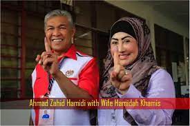 Datin seri hamidah khamis (b. Zahid Case Almost Rm1 3 Million Spent Via Credit Cards In Two Years The Mole