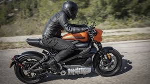 They were all matte, black, custom paint or two tone. Harley Davidson S Livewire Electric Motorcycle Is Redefining The Brand Robb Report
