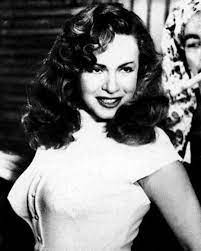 ابيض - Hind Rostom was an Egyptian actress, known as 'The Marilyn Monroe of  the East.' She appeared in more than 100 films, and is an icon of Egyptian  cinema. She passed