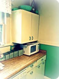 green vintage / retro kitchen with