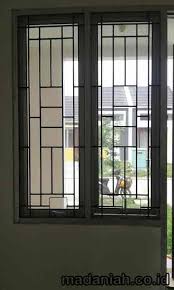 Nah, sebeum kamu membeli teralis jendela, simak dulu yuk, ragam inspirasi desain teralis jendela dan estimasi harganya di bawah ini! Harga Teralis Jendela Minimalis Wates Kulon Progo Madaniah