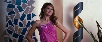 Questa sera, 15 agosto 2021, alle ore 21,20 su rai 1 va in onda nessuno mi può giudicare, film del 2011 diretto da massimiliano bruno, con paola cortellesi, raoul bova e rocco papaleo che ha vinto a sorpresa il nastro d'argento alla migliore commedia battendo i due campioni d'incasso stagionali benvenuti al sud e che bella giornata. Nessuno Mi Puo Giudicare Film 2011 Wikipedia