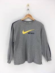 Nike Swoosh Pullover Sweater Medium Vintage 90 S Nike Etsy Vintage Nike Sweatshirt Sweatshirts Women Pullover Sweaters
