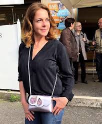 Claudia gerini ha postato su instagram la foto amarcord della sua prima gravidanza: Anche La Stupenda Claudia Gerini Indossa La Kami Glicine Fergi Fergivip Glicine