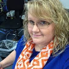 Edna Streater's Instagram, Facebook & TikTok