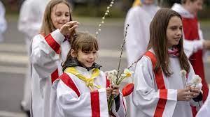 Vedeti care sunt sarbatorile mari din aceasta luna si cand sunt posturi in luna decembrie 2018. Pastele Catolic Din 2021 O SÄƒ Fie SÄƒrbÄƒtorit In Luna Aprilie