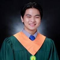 Danielle Ronquillo's Instagram, Twitter & Facebook