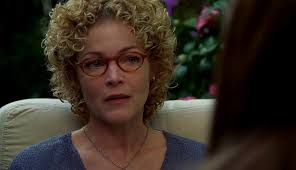 Looking for some +++ Positive +++ Representation — Alias s01e16 'The  Prophecy'