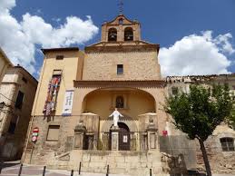 File:Iglesia de San Pedro (Molina de Aragón) 01.jpg