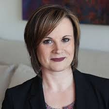 Wendy Dickinson's Instagram, Twitter & Facebook