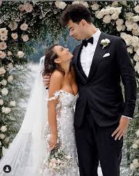 24 settembre del 1980, l'inizio di una storia di amore, quell'amore che non mi abbandonerà mai più, l'amore che ho e. Matrimoni 2020 Le Star Che Hanno Sfidato La Pandemia Per Sposarsi