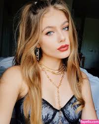 Kerri Medders  kerrimedders Nude Leaked Photo 3 - Fapello