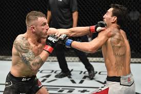 Holloway (concussion) out for ufc 226 fight vs. Alexander Volkanovski Beats A Game Max Holloway Defends Ufc Featherweight Title Fight Sports