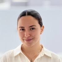 100+ perfiles de «Anna»