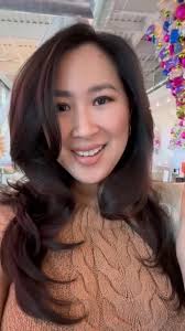 Post partum holiday season refresh 💇🏻‍♀️ @bellarinova @rodistrict 🤩  @1heartrosie is the best 😘 #newmama ❤️, #freshlayers #healthyhair  #postpartum #happyholidays #natural #brunette #newmomlife ...