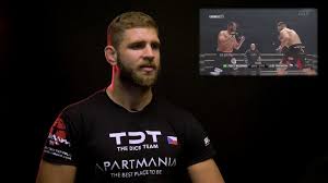 Dokončete kompletní registraci u fortuny a použijte slovo prochazka v kolonce promokód. Jiri Denisa Prochazka Sampionem Rizinu Co Bude Dal Top Fight Cz