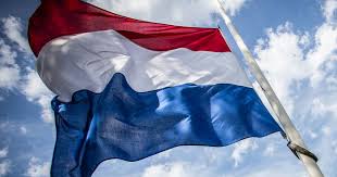 I appreciate dodenherdenking for what it is: Vlaggen Tijdens Dodenherdenking Hijs De Driekleur Niet In Top Home Gelderlander Nl