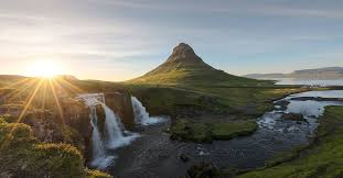 Land Of The Midnight Sun Where The Sun Never Sets In The Summer Midnight Sun Best Places To Travel Places To Travel