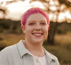 Amber Cotton's Instagram, Twitter & Facebook