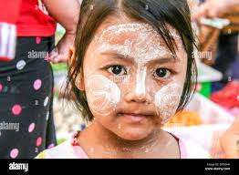 Street yangon myanmar hi-res stock photography and images