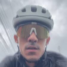 Agosto de mucha bici, segundo cuatri listo y buen tiempo con friends 🫶🏽  Disfrutar el momento y dejar que las cosas sucedan 😁