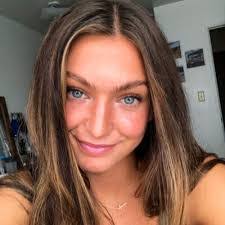 Hannah Gruber's Instagram, Twitter & Facebook