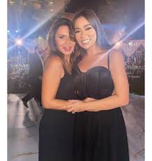 وكانت سارة الطباخ اتهمت في محضر حررته بقسم شرطة أكتوبر، خطيبها السابق محمد الشرنوبي، بسرقة سكوتر خاص بها، وهو ما نفاه الشرنوبي بعد سؤاله من قبل رجال المباحث. Ø³Ø§Ø±Ø© Ø§Ù„Ø·Ø¨Ø§Ø® ØªØªØ¬Ø§Ù‡Ù„ Ø®Ø·ÙŠØ¨Ù‡Ø§ Ø§Ù„Ø³Ø§Ø¨Ù‚ Ù…Ø­Ù…Ø¯ Ø§Ù„Ø´Ø±Ù†ÙˆØ¨ÙŠ ÙÙŠ Ø­ÙÙ„ Ø²ÙØ§Ù Ø£Ù…ÙŠØ± Ø´Ø§Ù‡ÙŠÙ† Ù†ÙˆØ§Ø¹Ù…