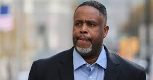 Suspended Hamline Basketball Coach Leaves School