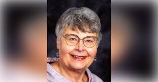 Kari Goddard's Instagram, Twitter & Facebook