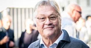 Från den 1 oktober måste konsulter som varit inhyrda i mer än 24 månader  under en 36-månadersperiod erbjudas fast anställning.