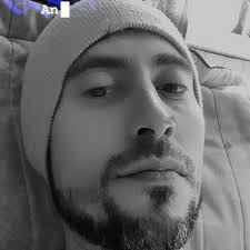 Drei Gläser!" 🍻 Momentos antes del desastre, "Inglourious Basterds" Dir.  Quentin Tarantino. 🍿🎥 (MIRA ÉSTO👉vm.tiktok.com/ZML4DBE2u/)