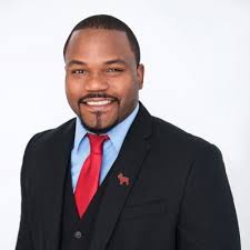 Julio Santos (@juliorealestate)