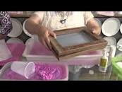 Resultado de imagem para Reutilizamos e Reciclamos: caixas de papelão, jornais, livros, revistas, gibis, cadernos, papel branco... Aceitamos Doações.