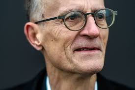 Danske must regain trust and take climate lead to achieve new strategy  targets, says pension fund